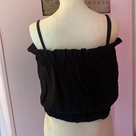 Entro Black Spagetti Strap Ruffled Top Size Small - Picture 3 of 8